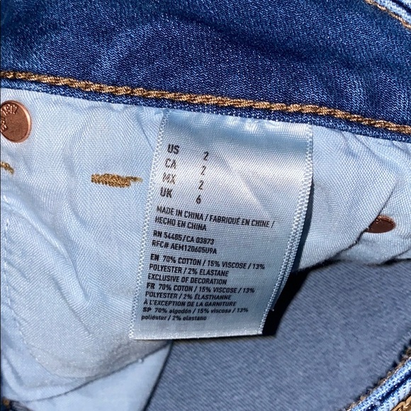 American Eagle Jean Shorts size 2 - Picture 5 of 5